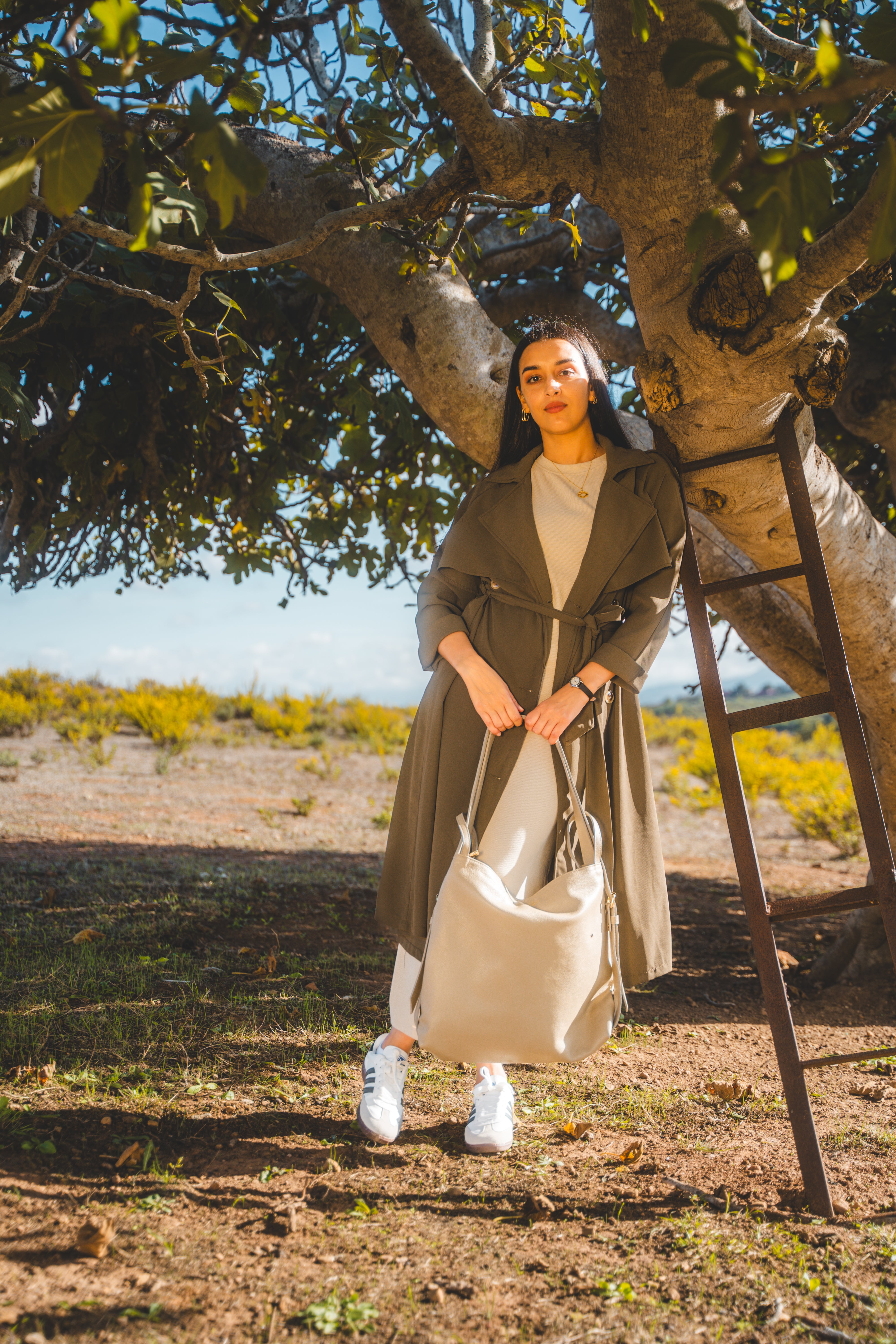 fuleri convertible leather tote bag nature